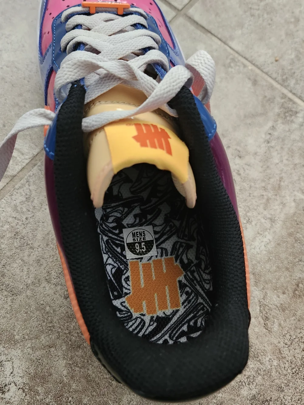 DV 5255-200 Undefeated x Nike Air Force 1 Low 